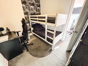 Photo 6- click for photo gallery